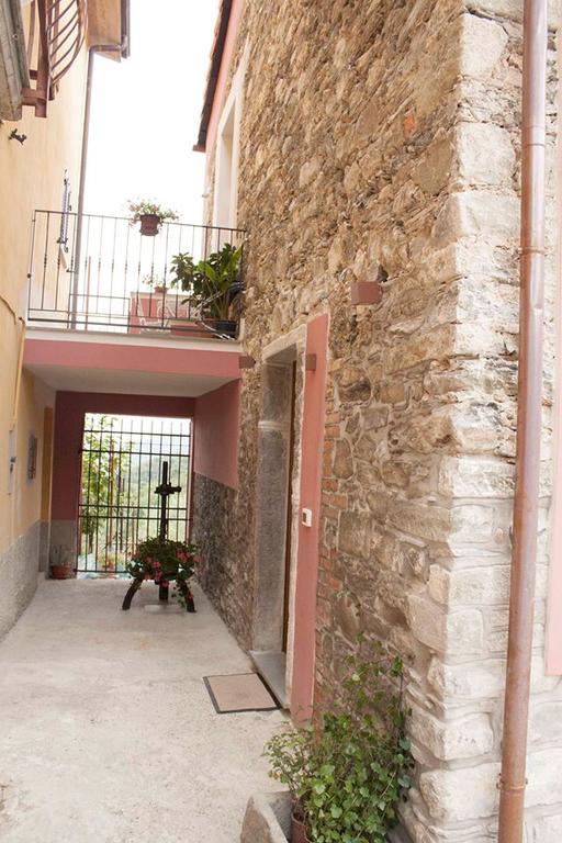Bolano Il Borgo Di Peguiヴィラ エクステリア 写真